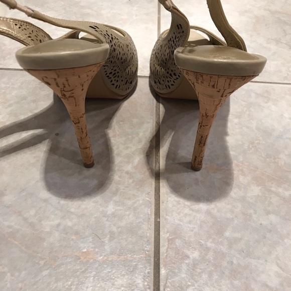 Audrey Brooke tan laser cutout sling back heels - Picture 4 of 5